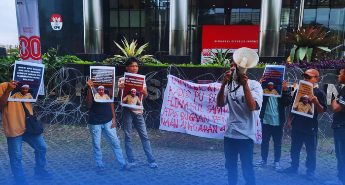Mahasiswa Teriak Tangkap Samsul Sampulaw?