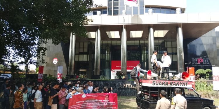 KPK Didesak Periksa Menpora Dito, Diduga Kebagian Rp27 Miliar dari Skandal BTS 4G