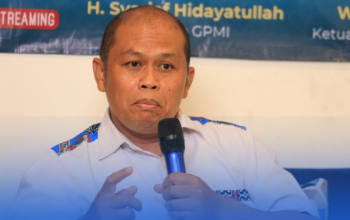 Fernando Emas (Direktur Rumah Politik Indonesia).