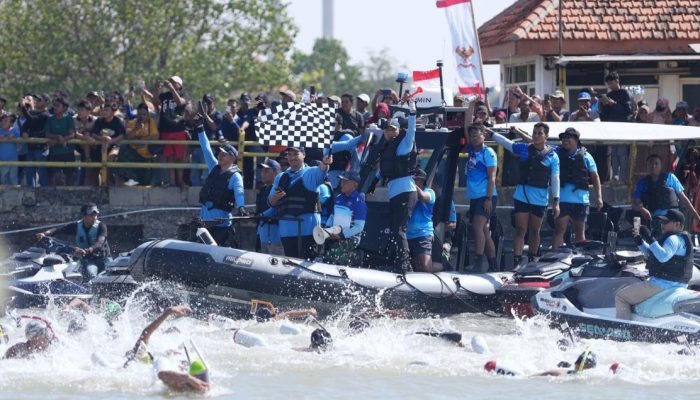 Menpora Dito Lepas 900 Perenang di Fin Swimming Piala Kasal 2025, Jadi Ajang Scouting Bibit Atlet Renang Nasional