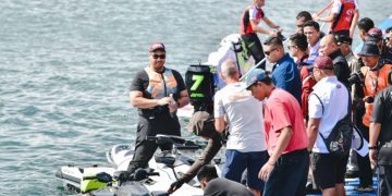 Menteri Pemuda dan Olahraga Republik Indonesia (Menpora RI) Dito Ariotedjo menyebut pelaksanaan F1 Powerboat di Danau Toba, Sumatera Utara menjadi upaya pemerintah dalam mempromosikan wisata olahraga (sport tourism) Indonesia ke panggung dunia. (foto:Andre/kemenpora.go.id)
