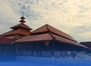Menelusuri Sejarah di Masjid Agung Banten Lama