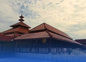 Menelusuri Sejarah di Masjid Agung Banten Lama