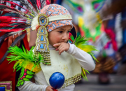 Hak Budaya: Kebebasan Mengembangkan Identitas dan Warisan Lokal