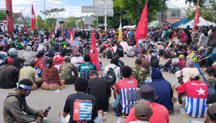 Puluhan Rakyat Papua Gelar Aksi Peringati 1 Desember di Sorong, Sorong Raya Disesaki Long March dan Orasi Politik