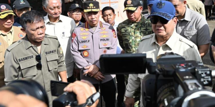 Presiden Prabowo Tinjau Langsung Lokasi Banjir