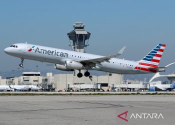 esawat American Airlines Airbus A321-200
