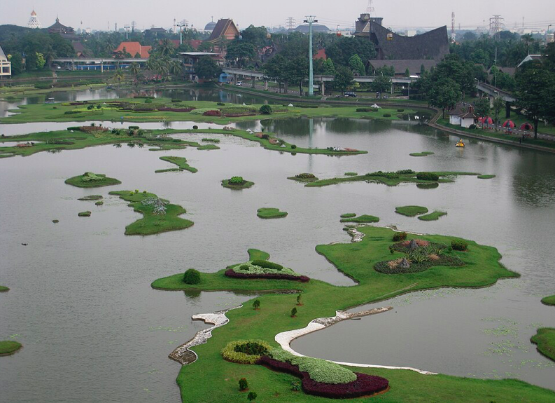 TMII Menjadi Destinasi Wisata Populer di Jakarta Timur