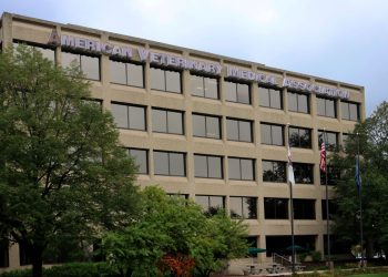 Slater menyatakan rasa terima kasih atas pengabdiannya, namun keputusannya mencerminkan perubahan fokus kebijakan antitrust yang lebih tajam dari pemerintahan saat ini.