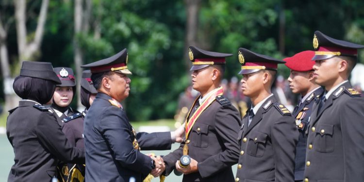 Wakapolri : Perwira Polri Dituntut Adaptif di Tengah Ekspektasi Publik