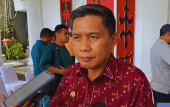 Walikota Ambon Bodewin Wattimena